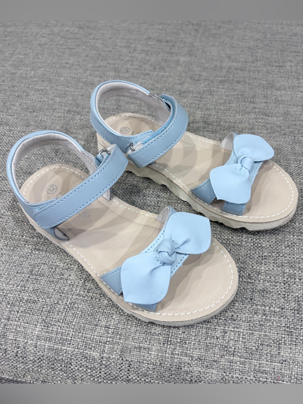 L'Amour Light Blue Bow Strap Kids Sandals EUC